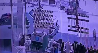 Pendik'te 6 kişinin yaralandığı İETT otobüsü kazasının görüntüleri ortaya çıktı