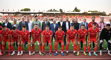Vali Ustaoğlu 2024-2025 Futbol Sezonu Açılış Programı’na Katıldı