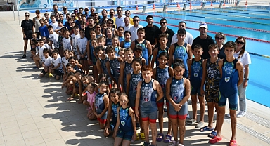 Balıkesir'de Kurtuluş Haftası'nın Coşkusu Aquatlon Yarışmasıyla Taçlandı