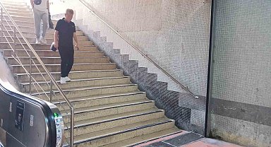 Boşanma aşamasındaki eşini tabancayla öldürdü