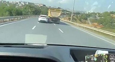 Kaza yaptı durmadan yoluna devam etti