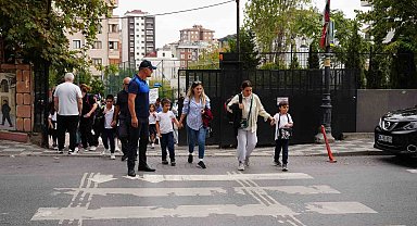 Maltepe'de zabıtayla okullar daha güvenli