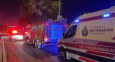 Bakırköy'de 3 aracın karıştığı zincirleme kazada 4 kişi yaralandı