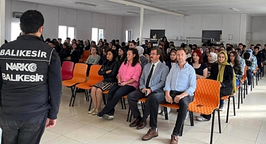 Balıkesir Üniversitesi'nde Uyuşturucuya Karşı Bilinçlendirme Seferberliği