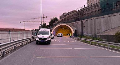 Beyoğlu'nda motosikletli Yunus ekibi kaza yaptı: 2 yaralı