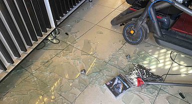 Büyükçekmece'de dakikalar içerisinde milyonluk oyun konsolu hırsızlığı kamerada