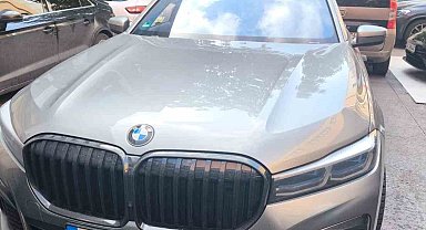 İnterpol'ün aradığı 2 lüks otomobil İstanbul'da bulundu