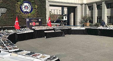 İstanbul'da 100 milyon lira değerinde 73 bin adet kaçak saat ele geçirildi