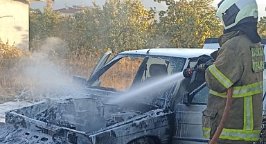 Sındırgı'da Araç Yangını!