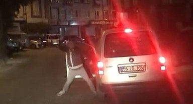 Tartıştığı adamın aracına jop ile saldırdı