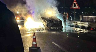 Ankara'da takla atan araç alevlere teslim oldu: 2 yaralı
