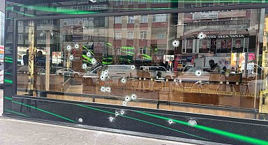 Aynı kuyumcuya bir ay içinde ikinci silahlı saldırı, 28 mermi isabet etti