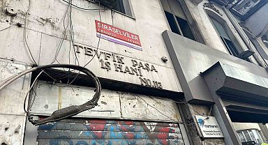 Beyoğlu'nda şüpheli ölüm, mühürlü asansörün altında bir kişinin cansız bedeni bulundu
