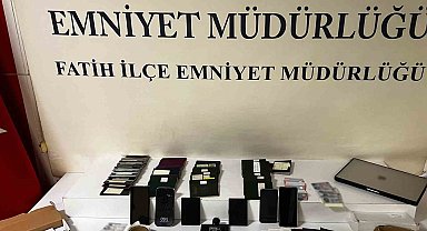 İstanbul'da firarinin üzerinden sahte pasaport çıktı, sahteciler yakalandı