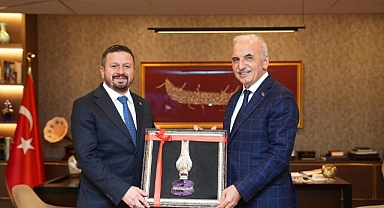 AK Parti Balıkesir İl Başkanı Aydemir’den Ümraniye Belediye Başkanı Yıldırım’a Ziyaret