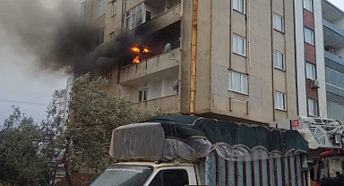 Edremit’te 5 Katlı Binada Yangın