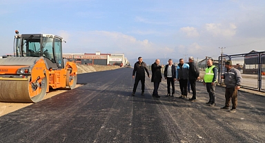 Başkan İbrahim Palaz, Küçük Sanayi Sitesi'ndeki Yol Yapım Çalışmalarını İnceledi