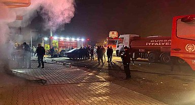 Bursa'da market deposunda korkutan yangın
