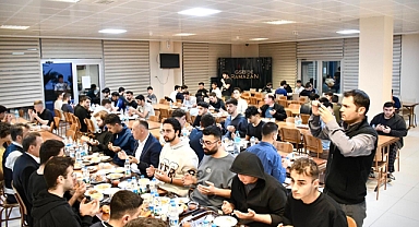 Burhaniye’de GSB Yurdunda İftar Buluşması
