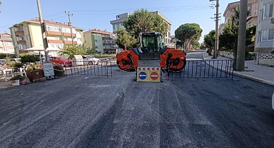 Gönen’de Altyapı Seferberliği: Kızılay Caddesi’nde Asfalt Çalışmaları Gece Gündüz Sürüyor