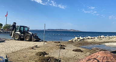 Adalarda Doğal Güzellikler İçin Kumsal Temizliği ve Taş Onarımı Devam Ediyor