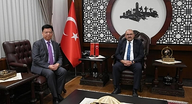 Çin Başkonsolosu Wei Xiaodong’dan Vali İsmail Ustaoğlu’na Nezaket Ziyareti