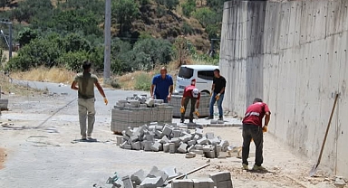 Edremit Dereli Mahallesi’nde Konforlu Yollar İçin Çalışmalar Sürüyor