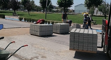 Edremit’te Ulaşım Konforu Artıyor: Hamidiye ve İkizçay’da Yol Tamiratı Çalışmaları Sürüyor