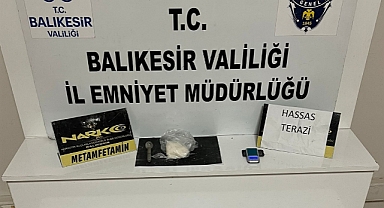 Metamfetamin ve Hassas Teraziyle Yakalanan 3 Şüpheli Tutuklandı