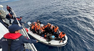 Balıkesir Jandarması’ndan Göçmen Kaçakçılığına Geçit Yok: 3 İlçede 17 Düzensiz Göçmen Yakalandı