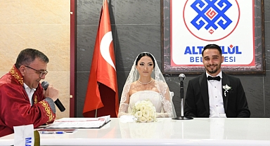 Başkan Hakan Şehirli, Belediye Personelinin Nikâhını Kıydı
