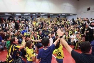 Fenerbahçe Beko Basketbol Takımı, EuroLeague Şampiyonluğunu Darıca'da Kutladı