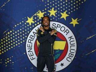 Fenerbahçe’ye Sıcak Bir Başlangıç: Archie Brown’un İlk Günleri