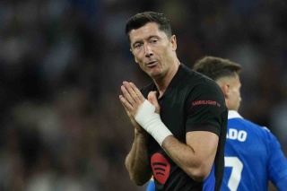 İspanya La Liga’da Barcelona, Espanyol’u 2-0 Mağlup Ederek Şampiyonluğu İlan Etti