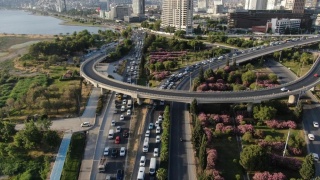 İzmir'de Araç Sayısı 1 Milyonu Geçti!