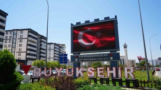 Kahramanmaraş'ın Bayraklarla Donatılan Sokakları