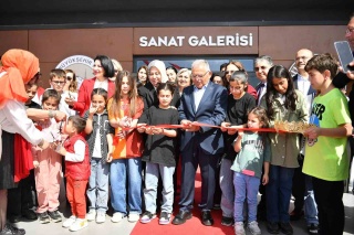 Kayseri'de 23 Nisan Çocuk Sergisi Açıldı