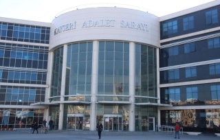 Kayseri'de Komşusunu Bıçaklayan Sanığa 13 Yıl Hapis Cezası