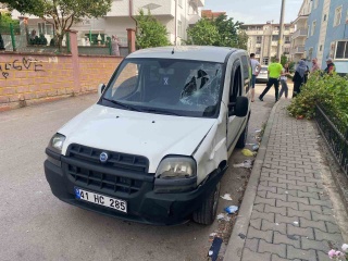 Kocaeli'nin Körfez İlçesinde Scooter Kazası: 2 Çocuk Yaralandı