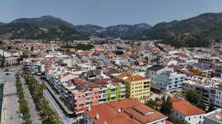 Marmaris'te Geceyi Sallayan Deprem ve Vatandaşların Deneyimleri