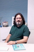Teknolojinin Gölgesindeki Tehlike: Sanal Kumar Bağımlılığı